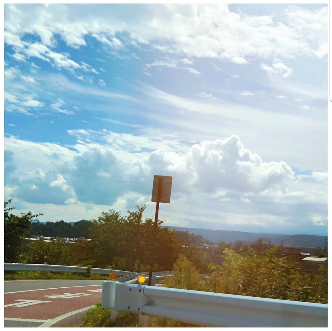 高梨臨さんのインスタグラム写真 - (高梨臨Instagram)「長野に行ってきました。 広い空。癒されるー！！！！」10月1日 20時12分 - rintakanashi_official