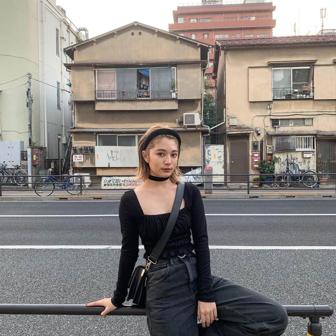 浪花ほのかのインスタグラム：「、 、 、  真っ黒くろすけ〜」
