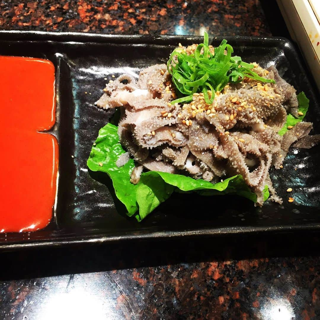 ほんこんさんのインスタグラム写真 - (ほんこんInstagram)「昨夜の大阪ナイト 旨い焼肉&久しぶりのカラオケ マレさんの退院祝い #大阪ナイト #焼肉  #カラオケ #ないしょ  #旨い焼肉 #退院祝い #お忍び場所 #ほんこん」10月1日 23時10分 - hongkong2015_4_9