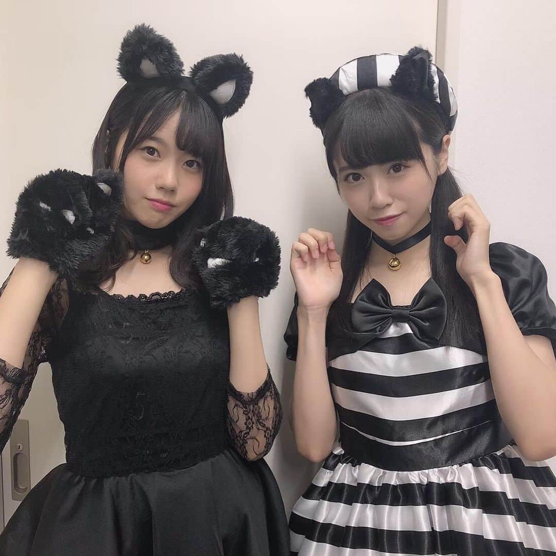 STU48さんのインスタグラム写真 - (STU48Instagram)「* 黒猫たち🐈  Mobileサイトのレポートにも、実はこっそりオフショットをアップしていますので、ぜひ…🎃 * #STU48 #瀧野由美子 #中村舞 #YumikoTakino #MaiNakamura #生写真 #ハロウィン仮装 #猫コスプレ #撮影オフショット」10月1日 23時25分 - stu48.official