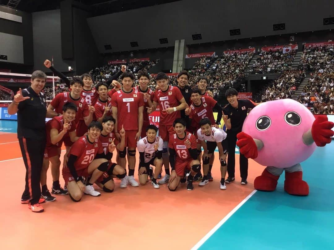 小野寺太志さんのインスタグラム写真 - (小野寺太志Instagram)「… vs 🇮🇹 3-0 WIN !!! #1001 #龍神nippon #ワールドカップバレー #1勝目」10月1日 23時27分 - taishi.o