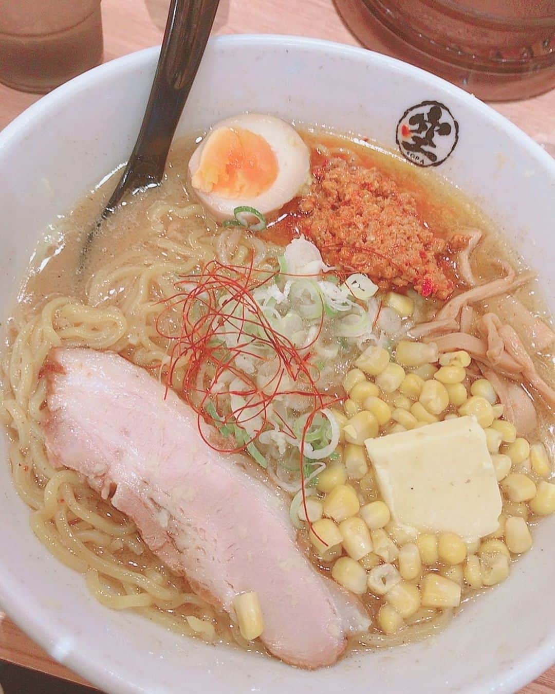 佐藤梨菜さんのインスタグラム写真 - (佐藤梨菜Instagram)「北海道で食べたものたち📸 （他にも食べたけれど）  #じゃがバター #ホッケ #六花亭 #うに #いくら #海鮮丼 #ラーメン空  #ほうじ茶アイス #きなこアイス  #北海道グルメ #인스타푸드 #좋아요 #좋아요환영 #팔로우미」10月1日 23時55分 - _ri7_s2