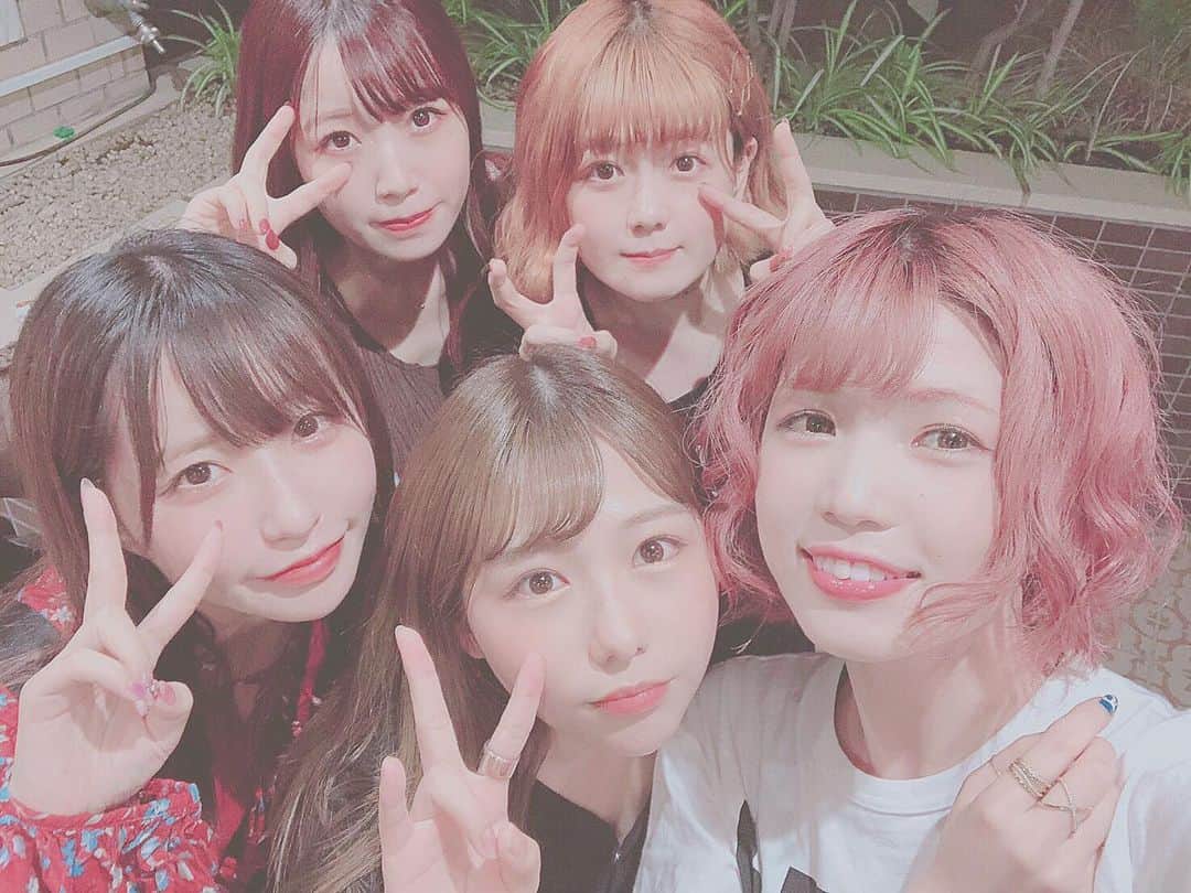 水城夢子のインスタグラム：「腐れ縁って言葉ぴったりだな〜〜 . . .  #idol #偶像 #likeforlikes #japanesegirl #girlfriend #girls #女子会 #love #instagood #instalike #familyphoto #居酒屋 #japanesegirls」