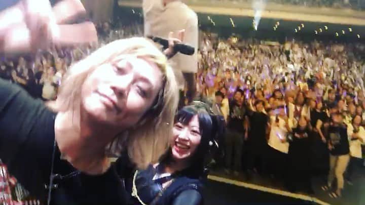 のインスタグラム：「大阪ありがとー！ 令和の時代を共に生きよう！ ※最後聖志カメラ衝突 #wagakkiband #react新章　#japantour#oosaka #和楽器バンド　#全国ツアー　#大阪」