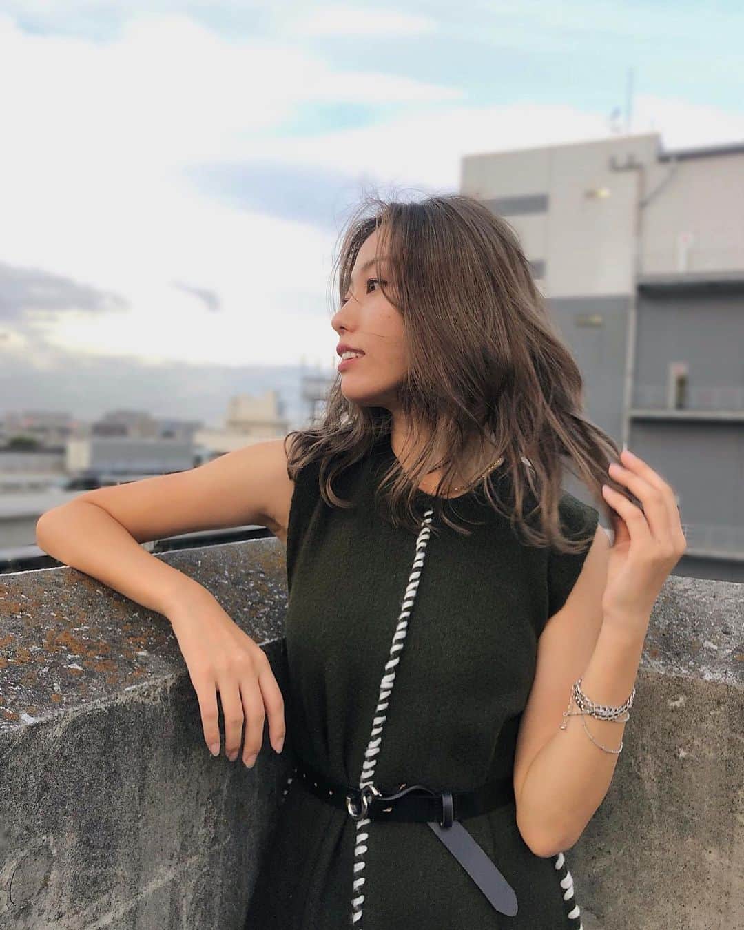 岩崎志保のインスタグラム：「🆕👩🏼💕」
