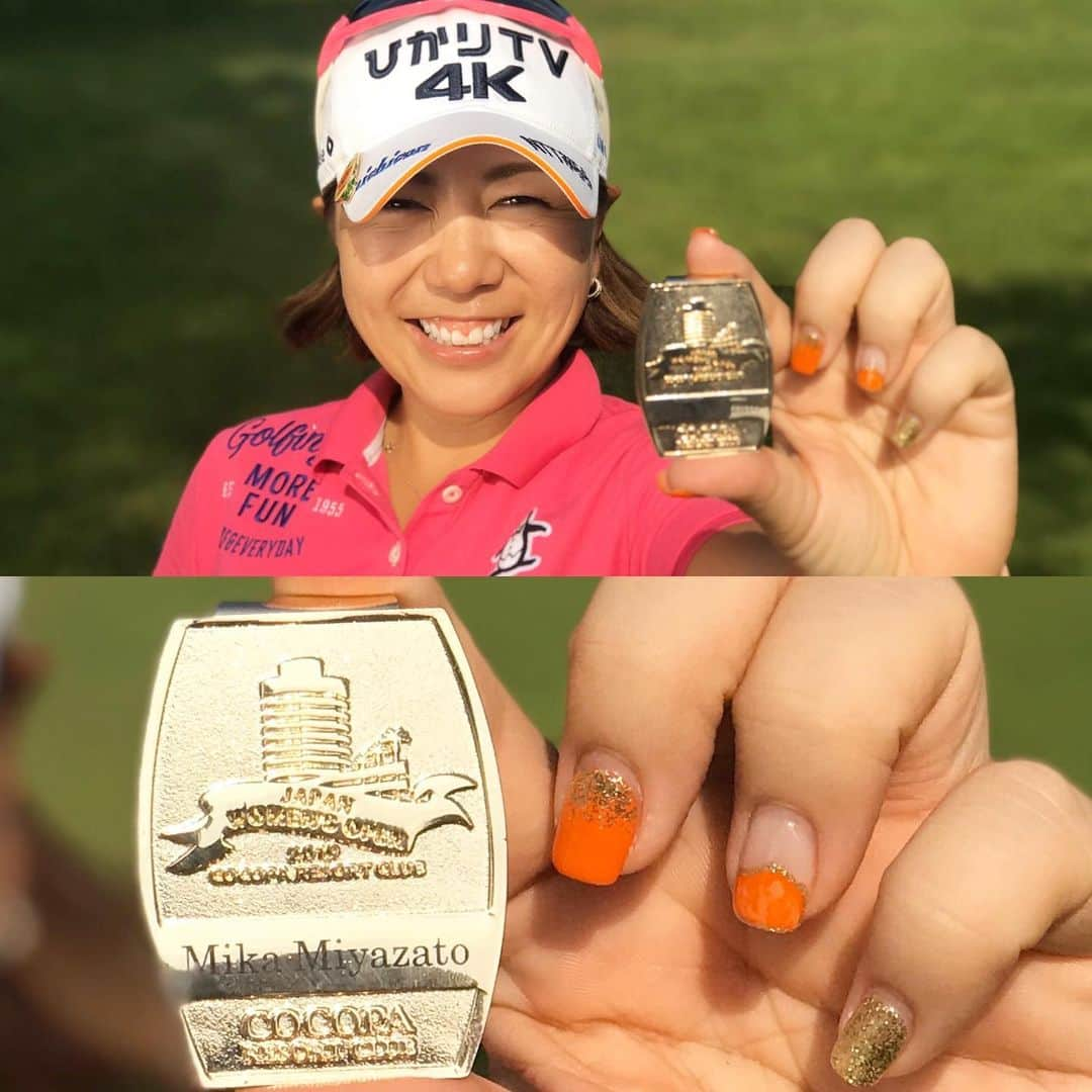 宮里美香さんのインスタグラム写真 - (宮里美香Instagram)「*** Gold badge..💖 今週は日本女子オープン🇯🇵⛳️ 歴代優勝者は、ゴールドバッジ！ . #japanwomensopen #2019 #goldbadge #socool  #日本女子オープンゴルフ選手権  #ゴールドバッジ」10月2日 8時24分 - mikamiyazato_official