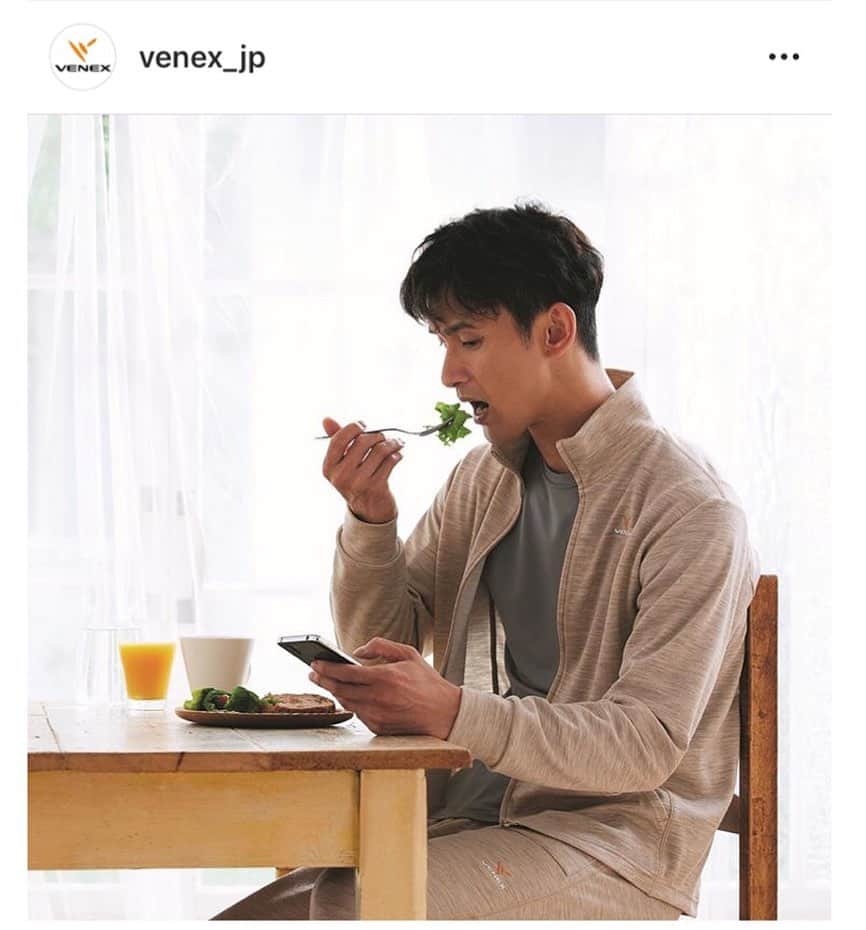 のインスタグラム：「@venex_jp  今シーズンも起用いただきありがとうございます🙏  #venex #wear #ベネクス #リカバリーウェア #malemodel #asianmodel #japanese #カタログ #heads #HEADS #natural  #naturalphoto #instagram  #instagood #instalike #instafashion #smile」