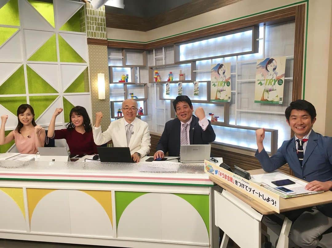 黒澤詩音のインスタグラム：「*﻿ JRA-VAN Presents 「第3回紅白うま合戦～馬券実況中継」﻿ ﻿ ﻿ 初回生放送、再放送共に終了しました！﻿ ﻿ ご視聴いただいた皆様。﻿ ありがとうございました！﻿ ﻿ 総合司会 小堺翔太さん 白組 須田鷹雄さん 市丸博司さん﻿ 紅組 津田麻莉奈さん 黒澤詩音﻿ ﻿ で、お送り致しました。 馬券対決…いかがでしたか！？﻿ ﻿ ﻿ #JRAVANTRY のサービスを使えば、初心者でも簡単に馬券投票がおこなえるので、この番組をみて興味を持ってくださった方はぜひ！﻿ 利用してみてくださいね！﻿ ﻿ 楽しかったー！！﻿ ﻿ ﻿ #競馬 #keiba #グリーンチャンネル ﻿ #umajo #CS #BS #スプリンターズステークス #馬券」