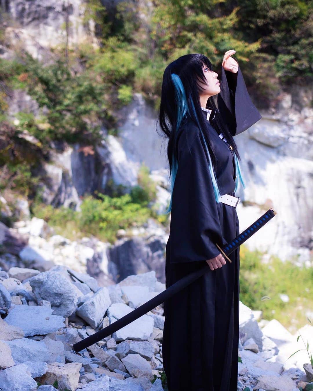 若月雅のインスタグラム：「【#鬼滅の刃 ／ #cosplays】 . ー 水柱・音柱・霞柱・恋柱・継子 ー . #コスプレ撮影  #ラコロール #採石場 #鬼滅の刃好きさんと繋がりたい  #時透無一郎 #宇髄天元 #冨岡義勇  #甘露寺蜜璃 #栗花落カナヲ  #コスプレ」