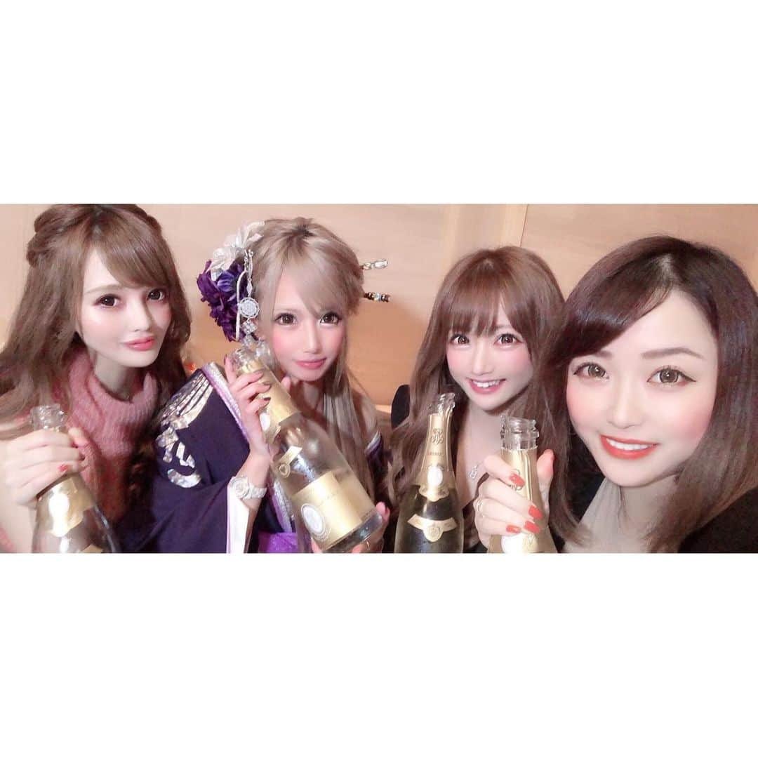 成瀬まりあさんのインスタグラム写真 - (成瀬まりあInstagram)「るーちゃんおめでとうの時😚 いい一年になりますように😚  #ロリチ #温野菜 #星河るい #ウーマ #selfie #ジュライト #キャバクラ #キャバ嬢 #シャンパン #テキーラ #新宿 #西新宿 #港区 #歌舞伎町 #六本木 #西麻布 #赤坂 #青山  #tagsforlikes」10月2日 10時47分 - mariatan_1211