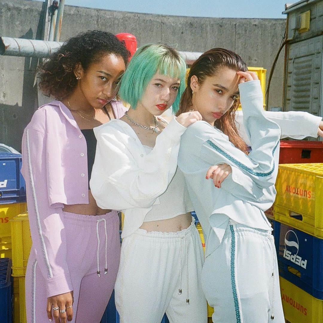 UlalaGirlのインスタグラム：「Boss ladies setup👠 @see.you.yesterday.2017  Photo by me」