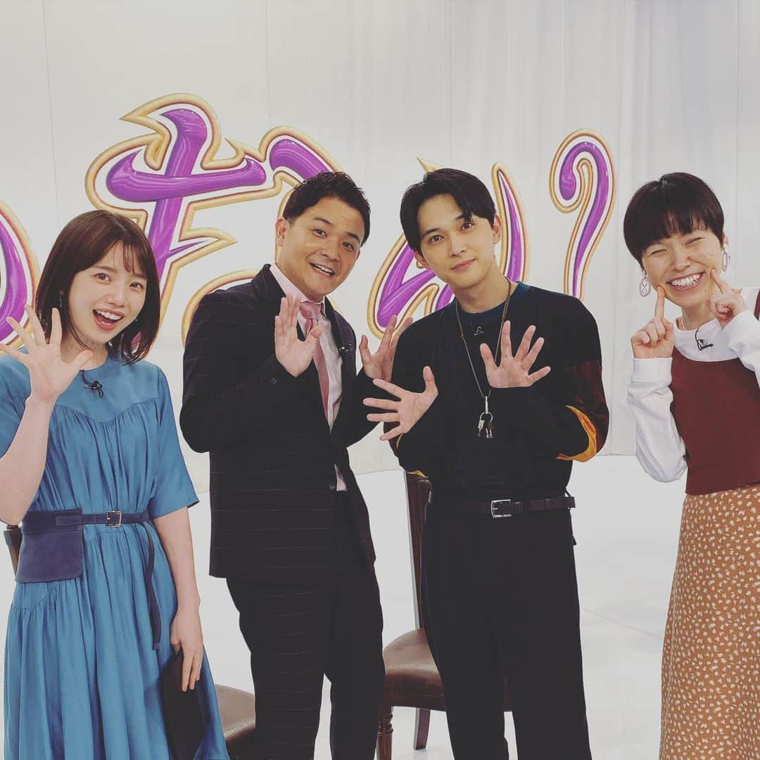 ノブ さんのインスタグラム写真 - (ノブ Instagram)「嬴政様ー！ ノブナカなんなん？という番組をします。 10月７日23時15分からテレビ朝日でします。 ゲスト吉沢亮くん、誠子ちゃん。 楽しい話いっぱいしてくれましたー。 吉沢くんに目を見られた弘中さんが顔すもも位ピンクになってました。 誠子ちゃんは歯が全部見えてました。 是非ー！ #空の青さを知る人よ #11日公開 #めちゃくちゃ楽しみ」10月2日 12時07分 - noboomanzaishi