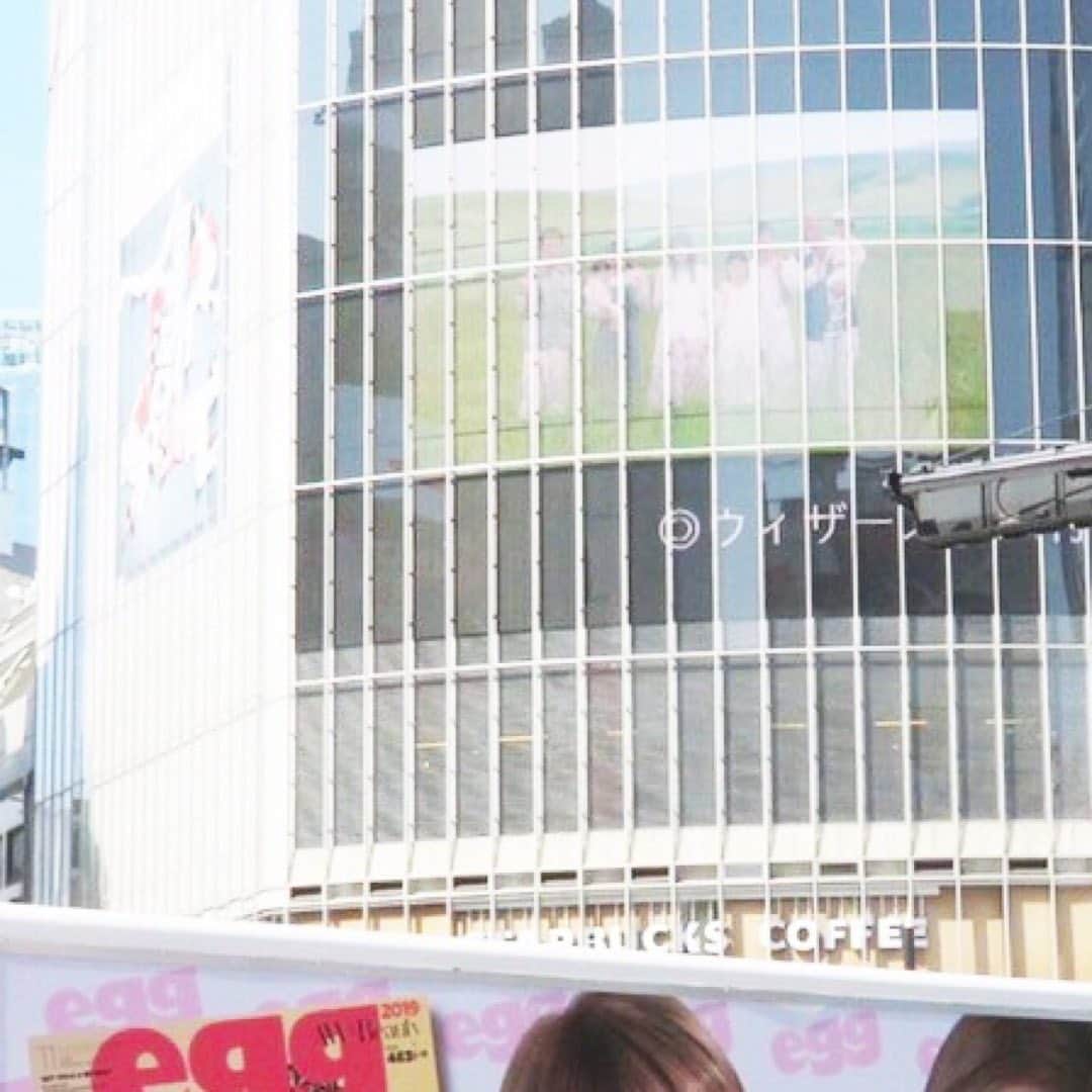 egg公式さんのインスタグラム写真 - (egg公式Instagram)「egg秋号発売記念‼️ 渋谷の街をeggアドトラックがジャック🚌⚡️ 1週間限定で渋谷を走り回っているので、渋谷でバスを見かけたら #egg秋号発売 でSNS拡散してね💖💖🤙🏽🤙🏽🤙🏽 ・ #egg #egg秋号 #アドトラック #ギャル #ギャルが一番かわいい」10月2日 14時12分 - new_eggofficial