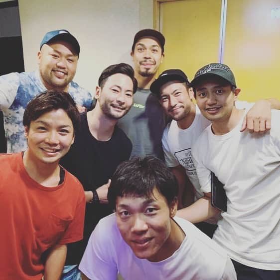 祖父江大輔のインスタグラム：「#ハンドボール#大崎電気ハンドボール部 #大同特殊鋼フェニックス#中日ドラゴンズ#大島洋平 ハンドボール界のスーパースター軍団🤾‍♂️」