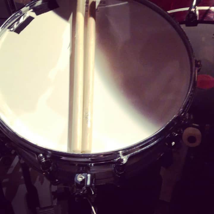 坂東慧のインスタグラム：「今日は目黒Blues Alley Japanにて、Taiki and Friends in Japan！ リハからどやばい！ #yamahadrums #zildjiancymbals #zildjianstick #aspr #taikibass」