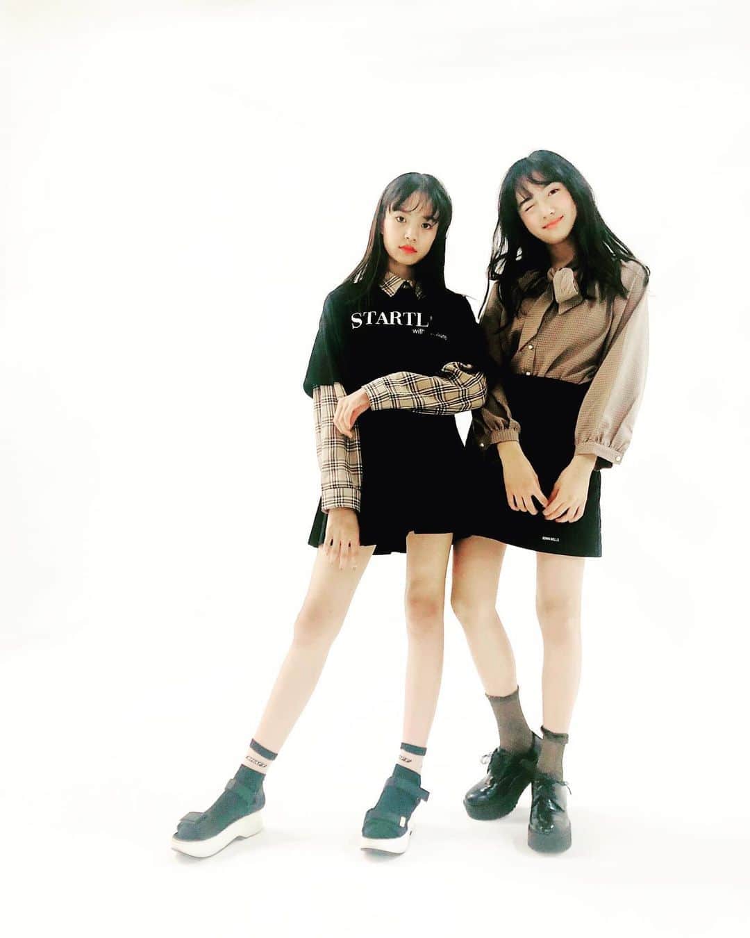ニコ☆プチのインスタグラム：「いかしてるぅ🥺❤︎ . . #かっこよくてサバサバなお姉さまたち #石山えこ  #美月  #私服だよ」