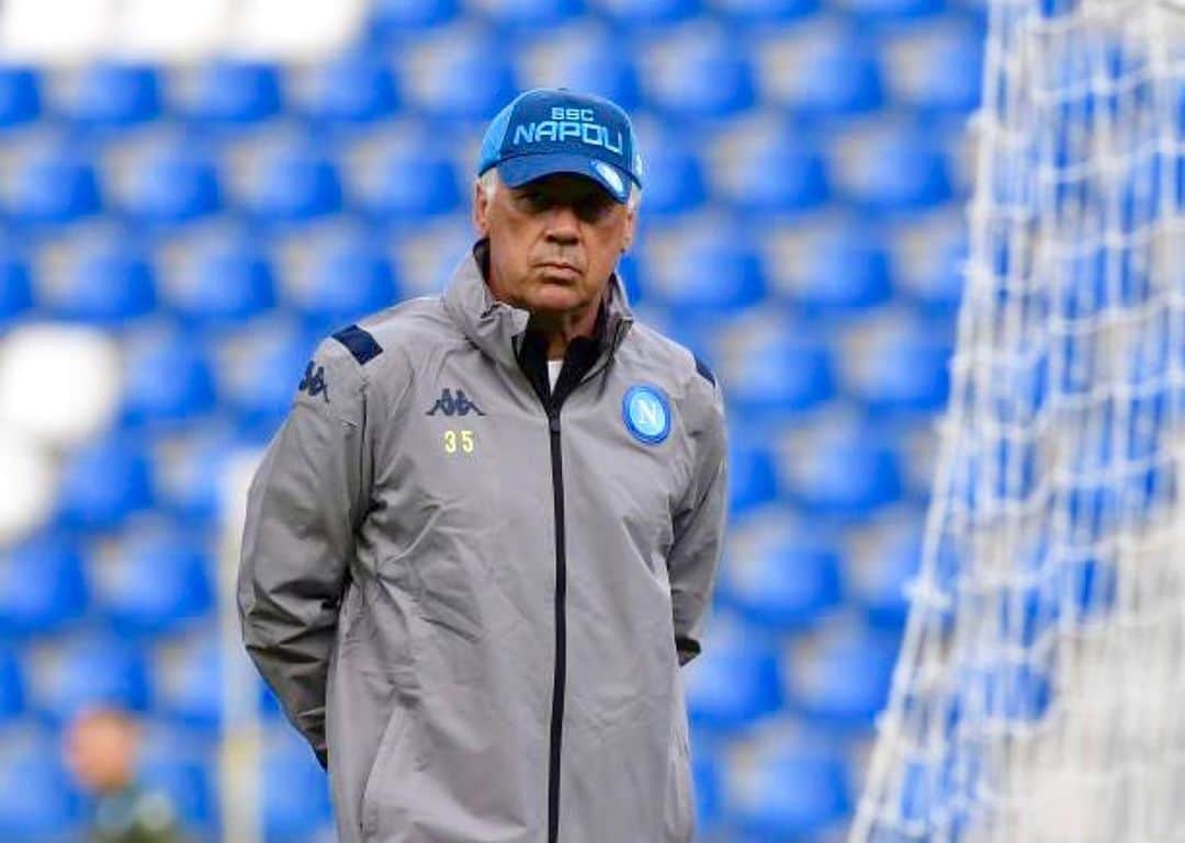 カルロ・アンチェロッティのインスタグラム：「Oggi dobbiamo soffrire e lottare. Se vogliamo tornare a casa con 3 punti. #forzanapolisempre #ucl  Today we need to battle hard and all willing return home with an additional 3 points.」