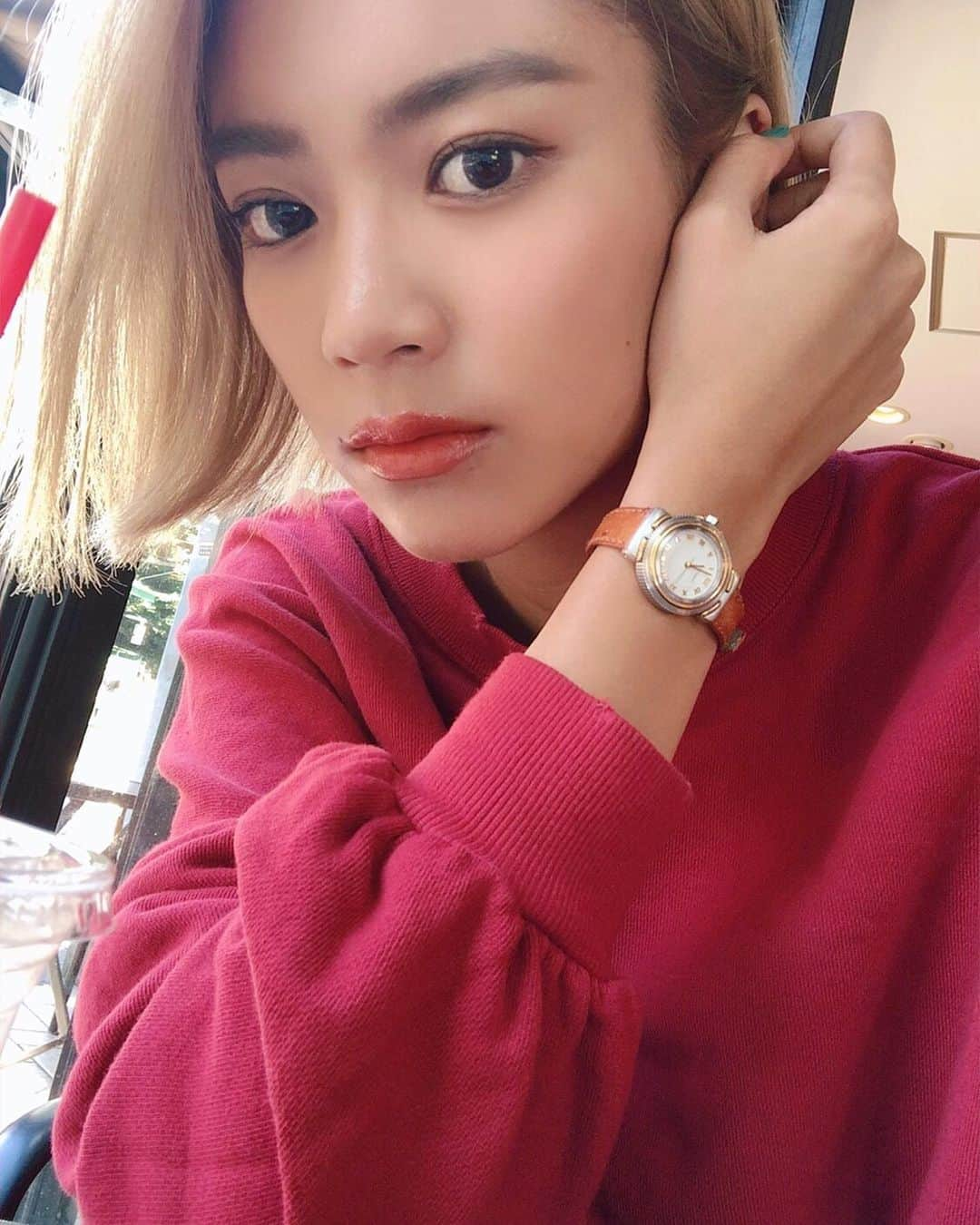 平アスカさんのインスタグラム写真 - (平アスカInstagram)「.swipe➡︎ new vintage Tiffany&Co watch🕰🌹 @hedy_japan の展示会でみつけた♥️ 色味もサイズ感もお気に入り🥰 #hedy #hedydaikanyama @hedy_japan」10月2日 18時40分 - asucataira