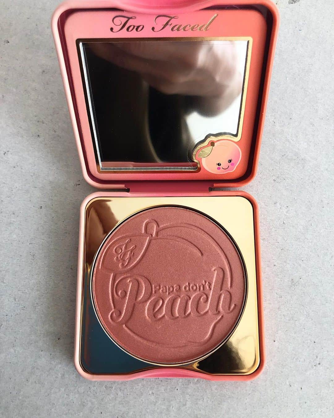 美舟さんのインスタグラム写真 - (美舟Instagram)「❤︎too face❤︎ なんとも可愛い。 peachの香りがするの。 女の子の心をくすぐる感じね💋  #too face #女の子 #peach」10月2日 19時11分 - mifune2014