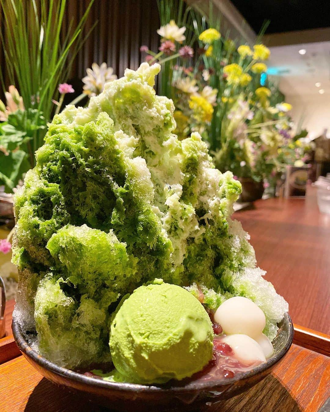 得あゆさんのインスタグラム写真 - (得あゆInstagram)「ここのかき氷好きだった🍧💚 抹茶とほうじ茶🥺✨ 横浜のSOGOに入ってる林屋茶園💚 @kyohayashiya 💚💚💚 パフェ系もたくさんあってまた行きたい🥺💚 ・ ・ ・ ・ ・ ・ ・ ・ ・ ・ ・ #かき氷#アイスクリーム#抹茶#ほうじ茶#林屋茶園#おやつ#スイーツ#デザート#ダイエット#ヘルシー#美味しい#グルメ#食べ歩き#秋#横浜#秋服#ファッション#お洒落#インスタ映え#カメラ女子#写真#ベレー帽#お買い物#icecream#greentea#japanesefood#béret#check#autumn#yokohama」10月2日 19時38分 - tokuayu819