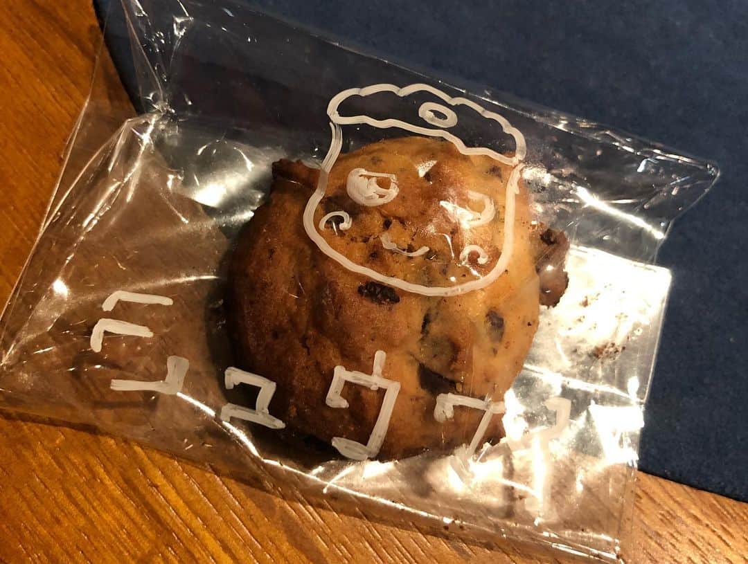福田麻衣さんのインスタグラム写真 - (福田麻衣Instagram)「#bayfm #シュウマイ 最後の収録の時、作家のむっかーが可愛いクッキーを焼いてきてくれました！✨ とっても美味しかったので、手作りクッキーの味がもっと食べたくなって私も作ったw 一人で食べたw」10月2日 20時07分 - mai2my2