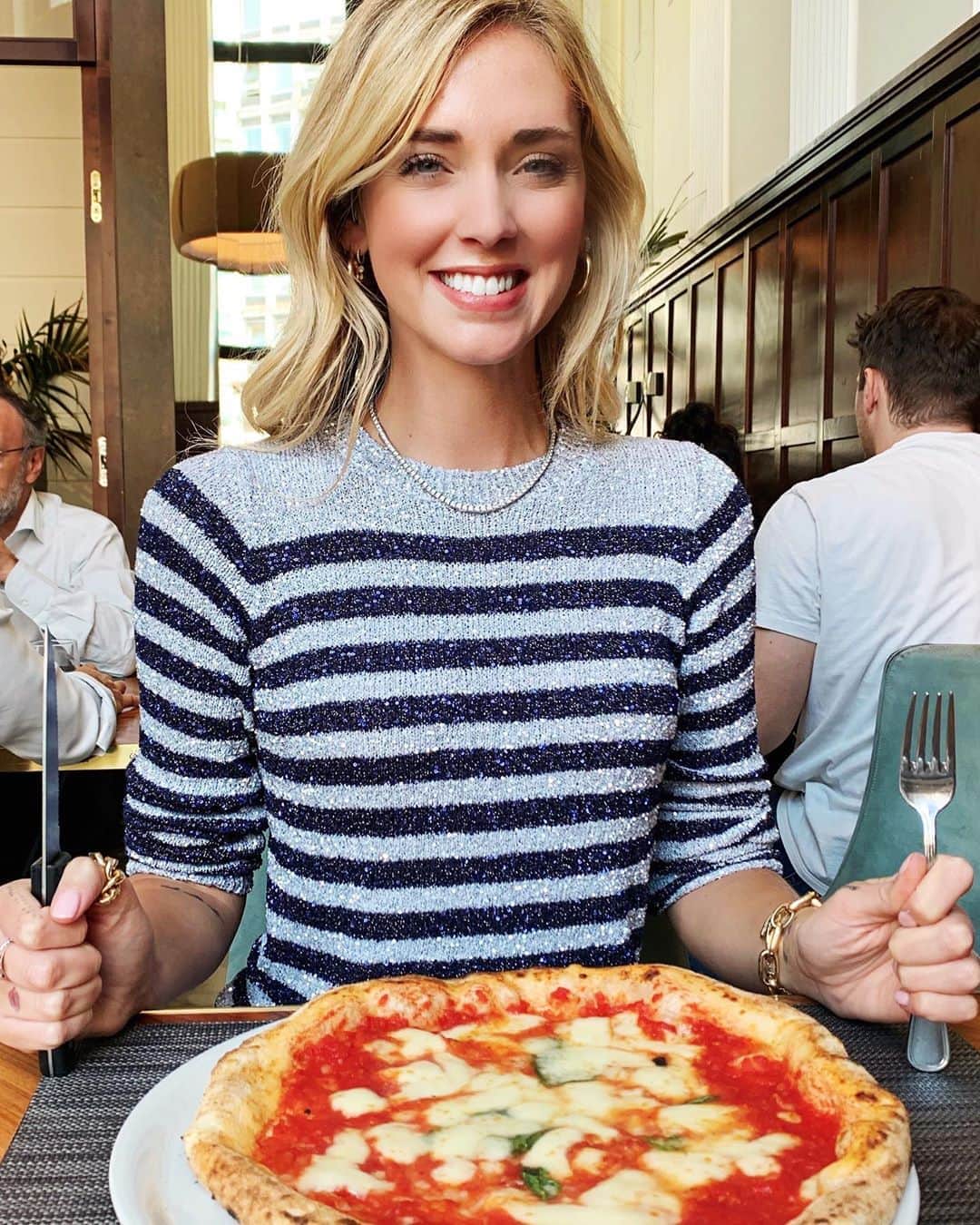 キアラ・フェラーニさんのインスタグラム写真 - (キアラ・フェラーニInstagram)「Pizza day everyday 🍕」10月2日 20時49分 - chiaraferragni