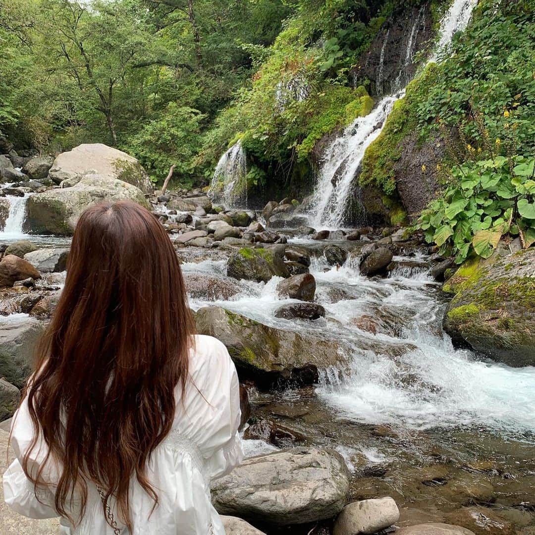 Kirariさんのインスタグラム写真 - (KirariInstagram)「滝 🌿🗻+ New Bag 👨🏻‍✈️」10月2日 20時50分 - kirari_1016_
