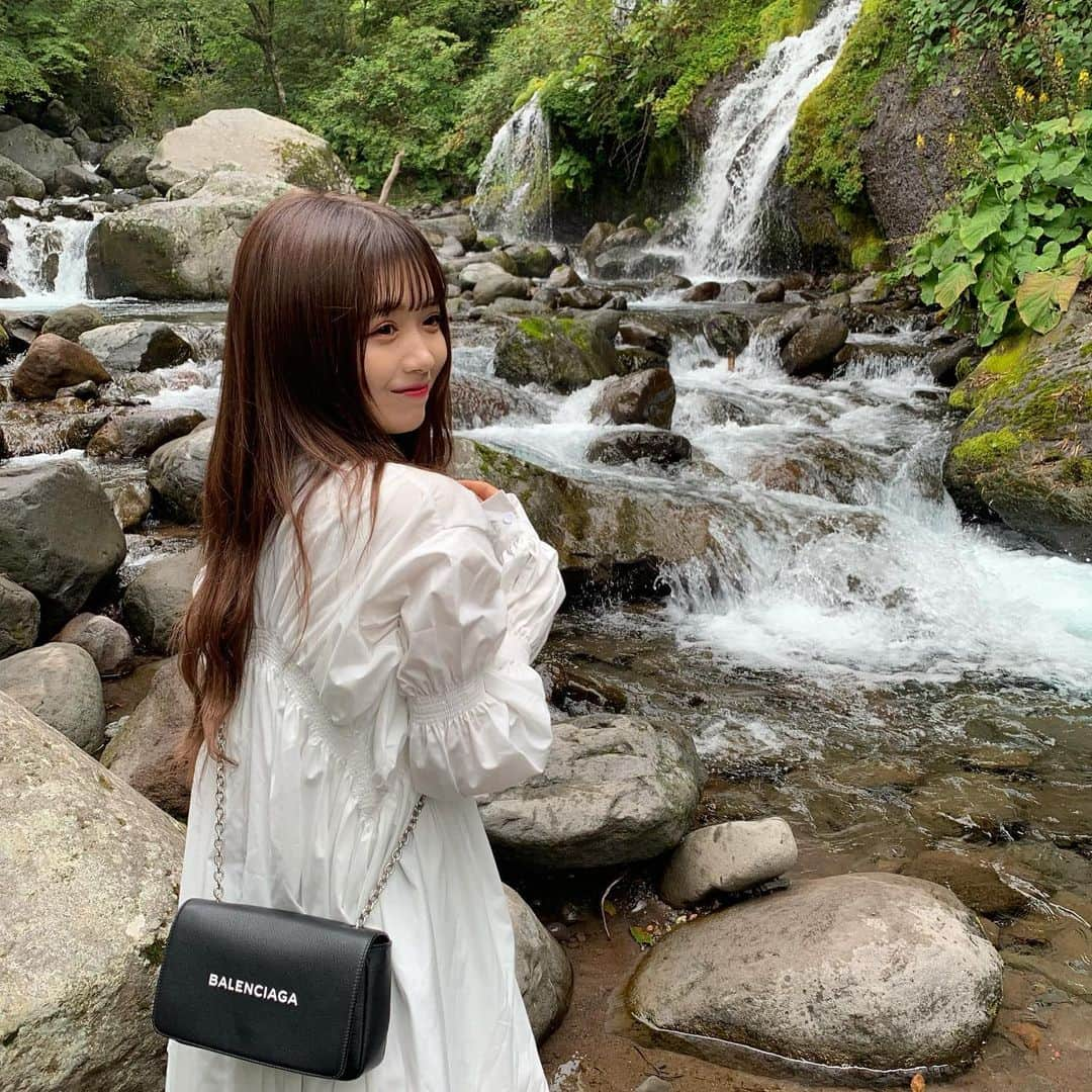 Kirariさんのインスタグラム写真 - (KirariInstagram)「滝 🌿🗻+ New Bag 👨🏻‍✈️」10月2日 20時50分 - kirari_1016_