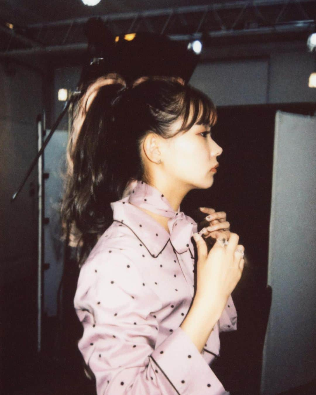 mimさんのインスタグラム写真 - (mimInstagram)「チェキを撮ってもらいました 2枚目はオフショット😌📸」10月2日 20時53分 - mim_11_11