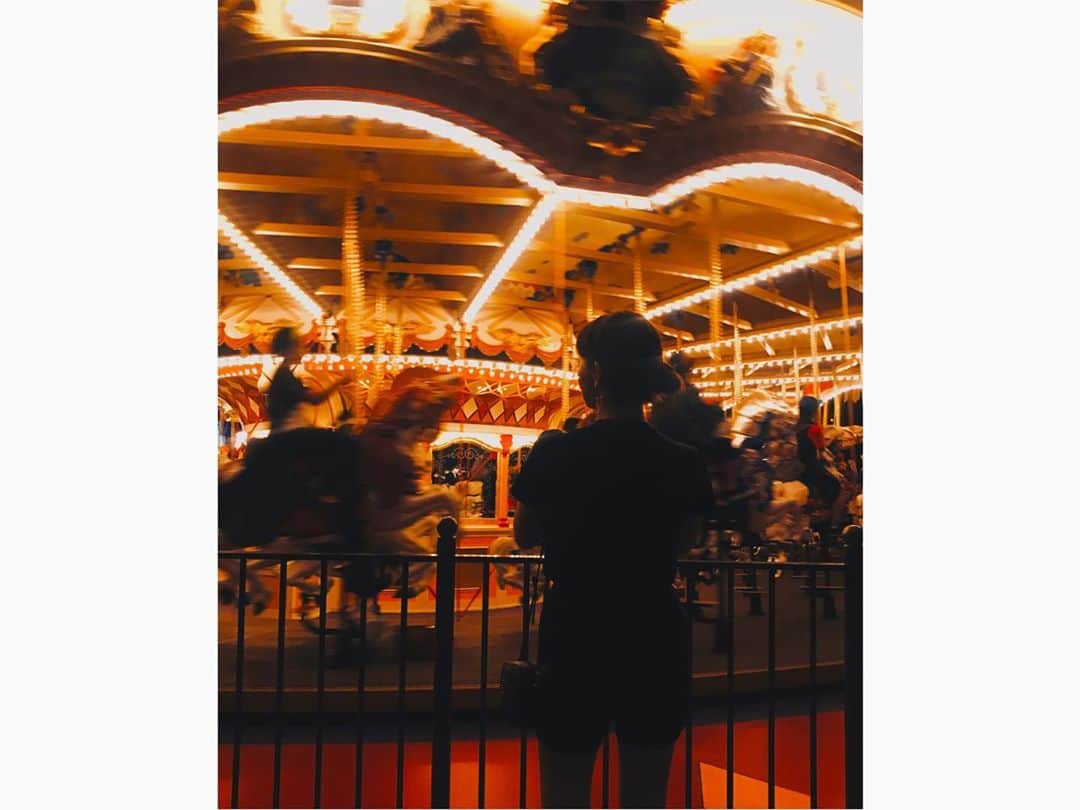 岡本杏理さんのインスタグラム写真 - (岡本杏理Instagram)「夜の遊園地ってキラキラ💫」10月2日 21時01分 - anri_okamoto