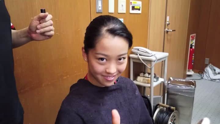 テレビ朝日「体操」のインスタグラム：「【潜入！体操ニッポン！！】 今年７月ポスター撮影の際、杉原愛子選手にもカメラで撮影してもらいました！ 女子日本代表も仲の良さそうな雰囲気が伝わってきますね！明日も投稿予定です。お楽しみに‼︎ #音あり推奨 #世界体操 #１０月８日～ #テレビ朝日にて中継 #体操 #gymanastics #杉原愛子 #畠田瞳」