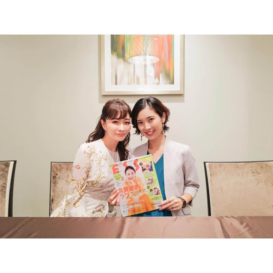 石井美保さんのインスタグラム写真 - (石井美保Instagram)「そして今日も安定のMCで支えてくれた小川りかこさん @rikakoogawa 。 りかこさんは実は大学の後輩なんです😊 そんな共通点もあり、会うと控え室でのおしゃべりが止まらない😂 今日も楽しかった。 抜群の司会力と美貌で各方面から引っ張りだこ。一緒にお仕事させて頂けて、毎回感謝です。#esse #esseファンパーティー2019 #石井美保 #小川りかこ」10月2日 22時51分 - miho_ishii