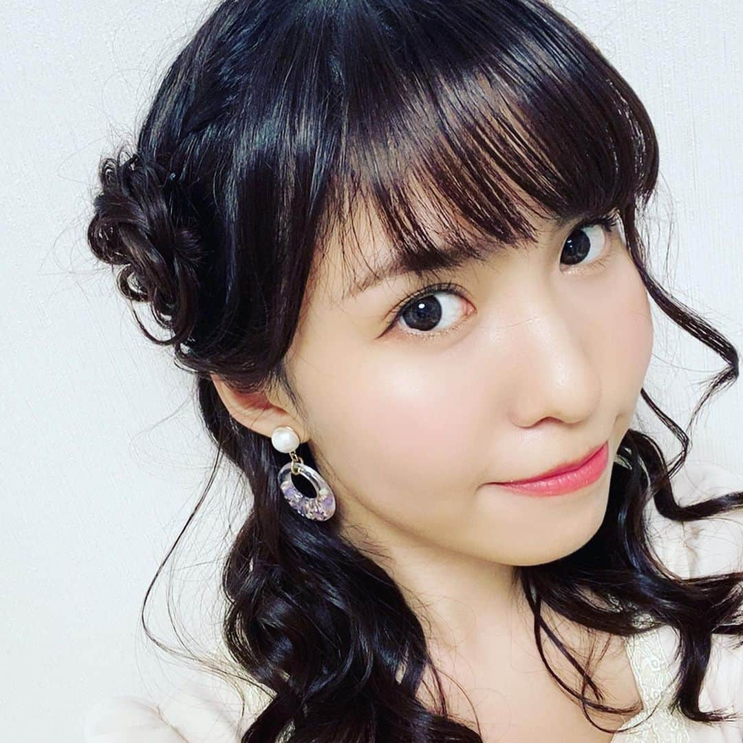 春名風花さんのインスタグラム写真 - (春名風花Instagram)「#アベプラ 見てくださった皆様、ありがとうございました✨今日の衣装は局のスタイリストさんに用意していただきました🌼.* このイヤリングかわいいよね #貼るだけピアス #ルアンジュ」10月2日 23時19分 - harunafuka