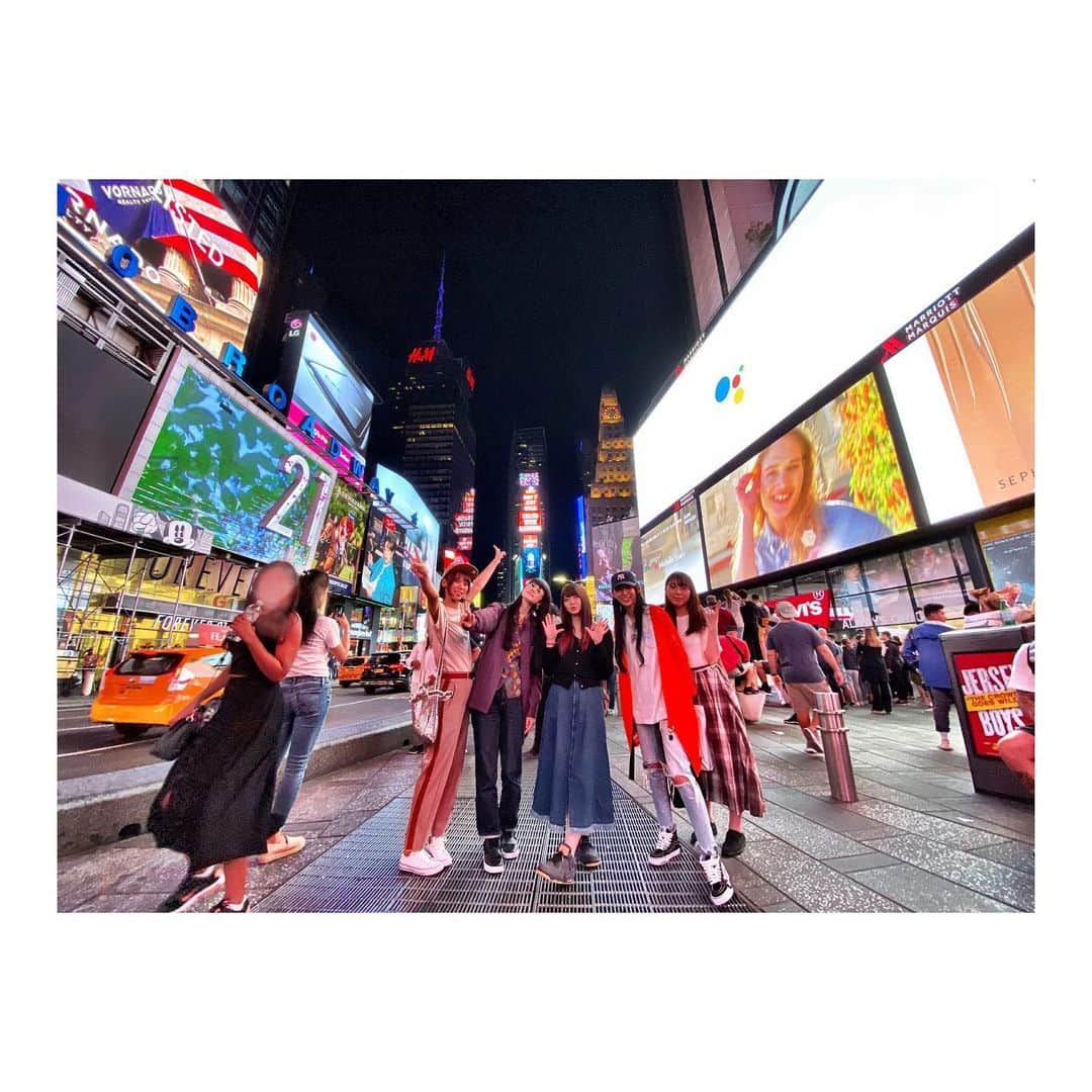 廣瀬茜さんのインスタグラム写真 - (廣瀬茜Instagram)「Times Square🕒🇺🇸」10月2日 23時22分 - akane_bandmaid