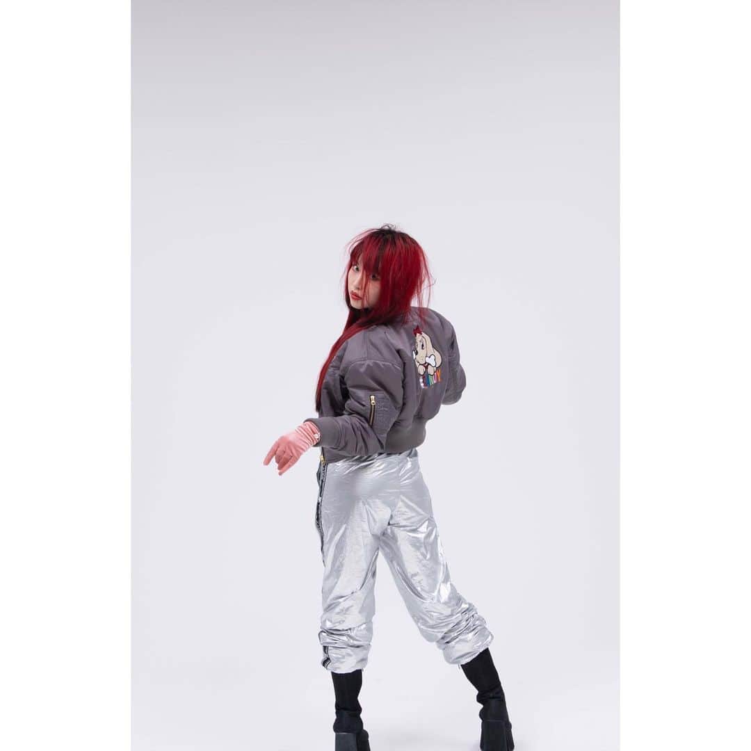 なつかさんのインスタグラム写真 - (なつかInstagram)「【CANDY GALFY 2019AW】 . 👩🏻‍🚀🌙⛏🚧👽 . なつか流 『サイバードカタ』スタイル👷🏻‍♀️🐾 . jacket:@galfy.jp pants:@galfy.jp  photo:@mind_is_blind thanx:@think.by.galfy.official @asuka_koshio  #japanesemodel#shootingtokyo#tokyofashion#snap#model#make#fashionmovie#グラビア#GALFY#ガルフィー」10月2日 23時37分 - natsucaos2