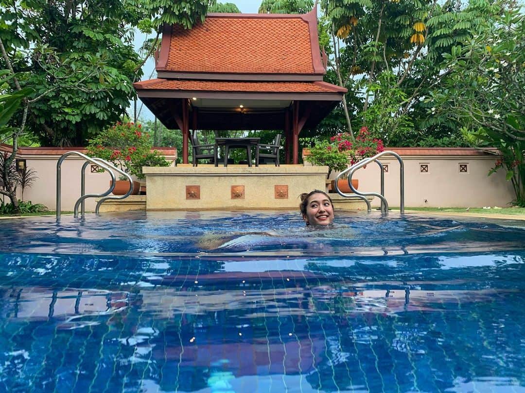 有末麻祐子さんのインスタグラム写真 - (有末麻祐子Instagram)「プールに沢山入りたかったので、今回ヴィラにしましてお部屋のプールが最高でした☺️ バイヤンツリーに宿泊しましたよ🌛」10月3日 0時44分 - mayukoarisue