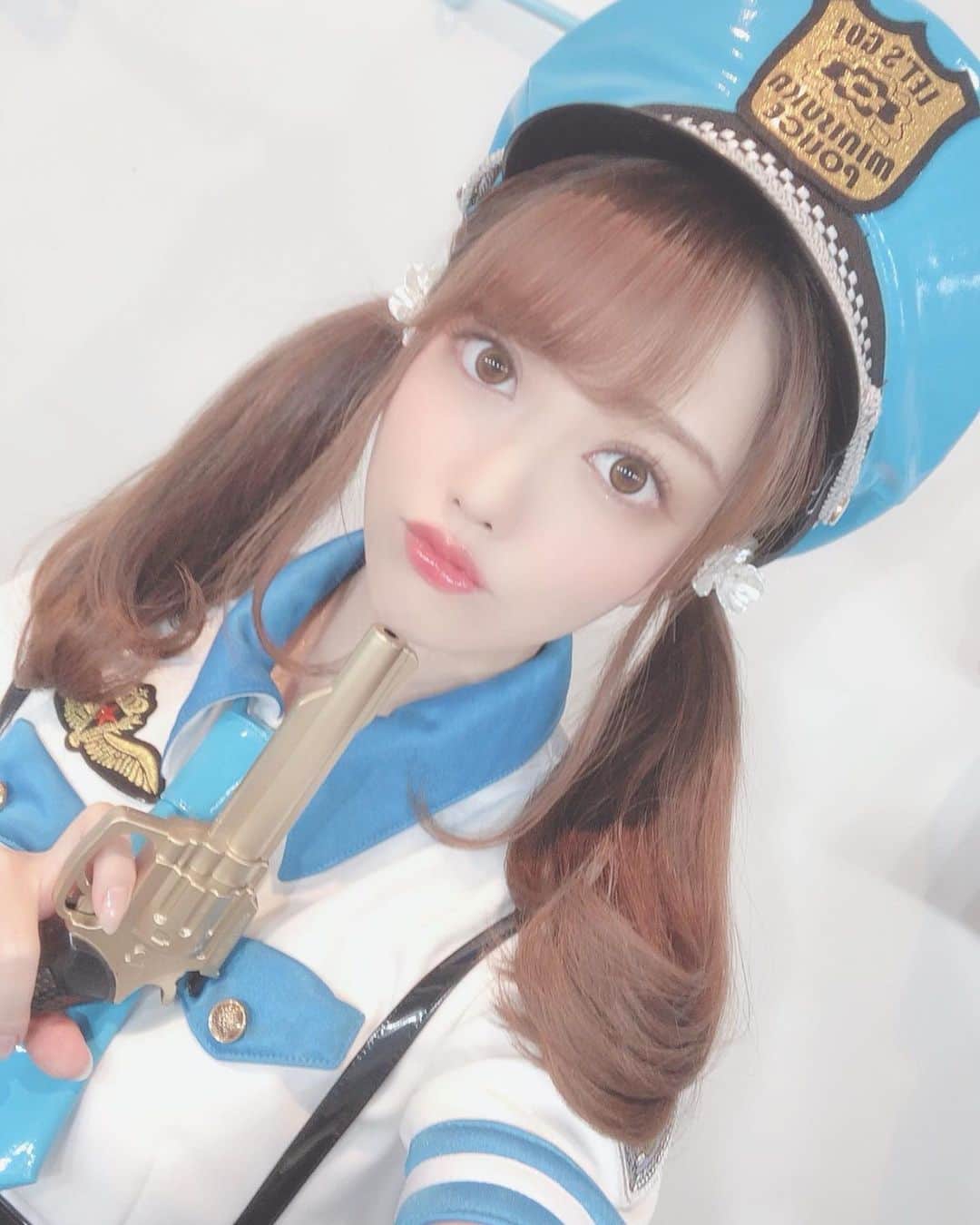山村ゆりかのインスタグラム：「今日はDESEOでライブだったよ👮‍♀️ ほぼ毎日ライブしてるからみんな見に来てね〜💓 詳しくはTwitterをご覧ください🚨 . . . #ミニスカポリス #minisukapolice #アイドル #idol #ライブ #live #コスプレ #cosplaygirl #police #japan #japanesegirl #followme」