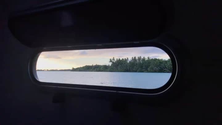 ジョン・ジョン・フローレンスのインスタグラム：「Thank you Palmyra.  We are back on the boat, and back in the wind.」