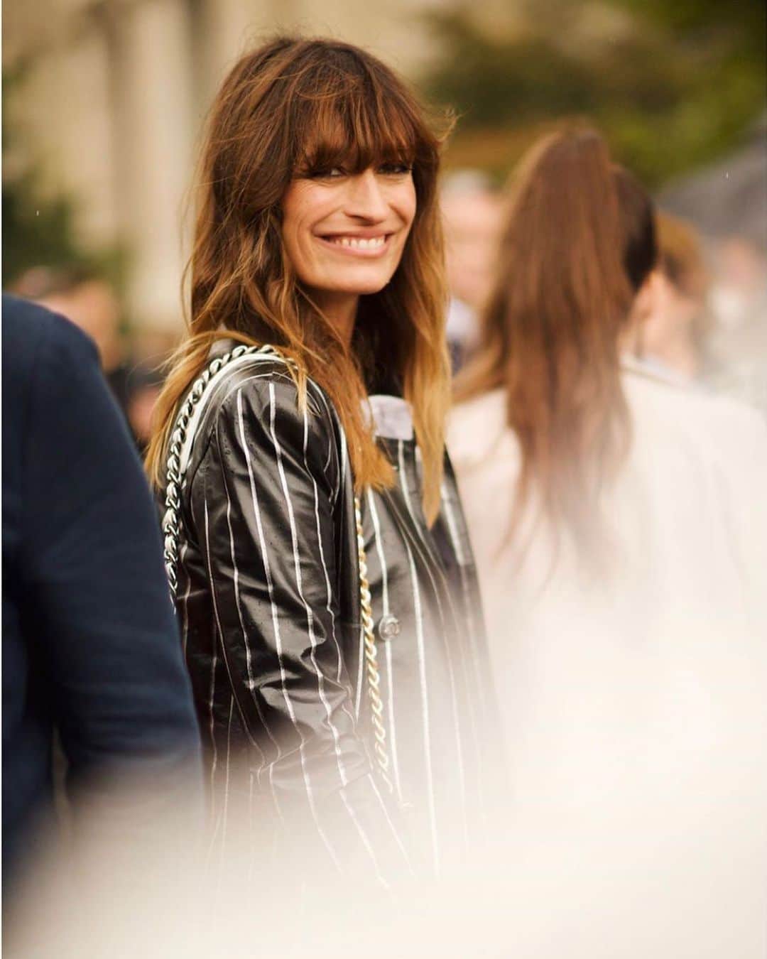 カロリーヌ・ド・メグレのインスタグラム：「#chanelspringsummer by @gmillet」
