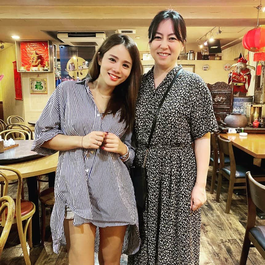 鈴木涼美さんのインスタグラム写真 - (鈴木涼美Instagram)「Found a finest Taiwanese meal at 匯豐齋　in Yutenji, Tokyo. With one of the most important woman-manga artist. くらたま先生と久々のご飯。ちょっとしたエロトークも料理も最高でした。 #taiwaneserestaurantinjapan #台湾料理　#倉田真由美先生 #祐天寺グルメ」10月3日 11時03分 - suzumisuzuki