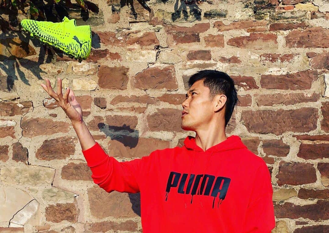 川島永嗣のインスタグラム：「Puma future new color.  #rushpack #pumafuture #pumafootball #オレヲミロ」