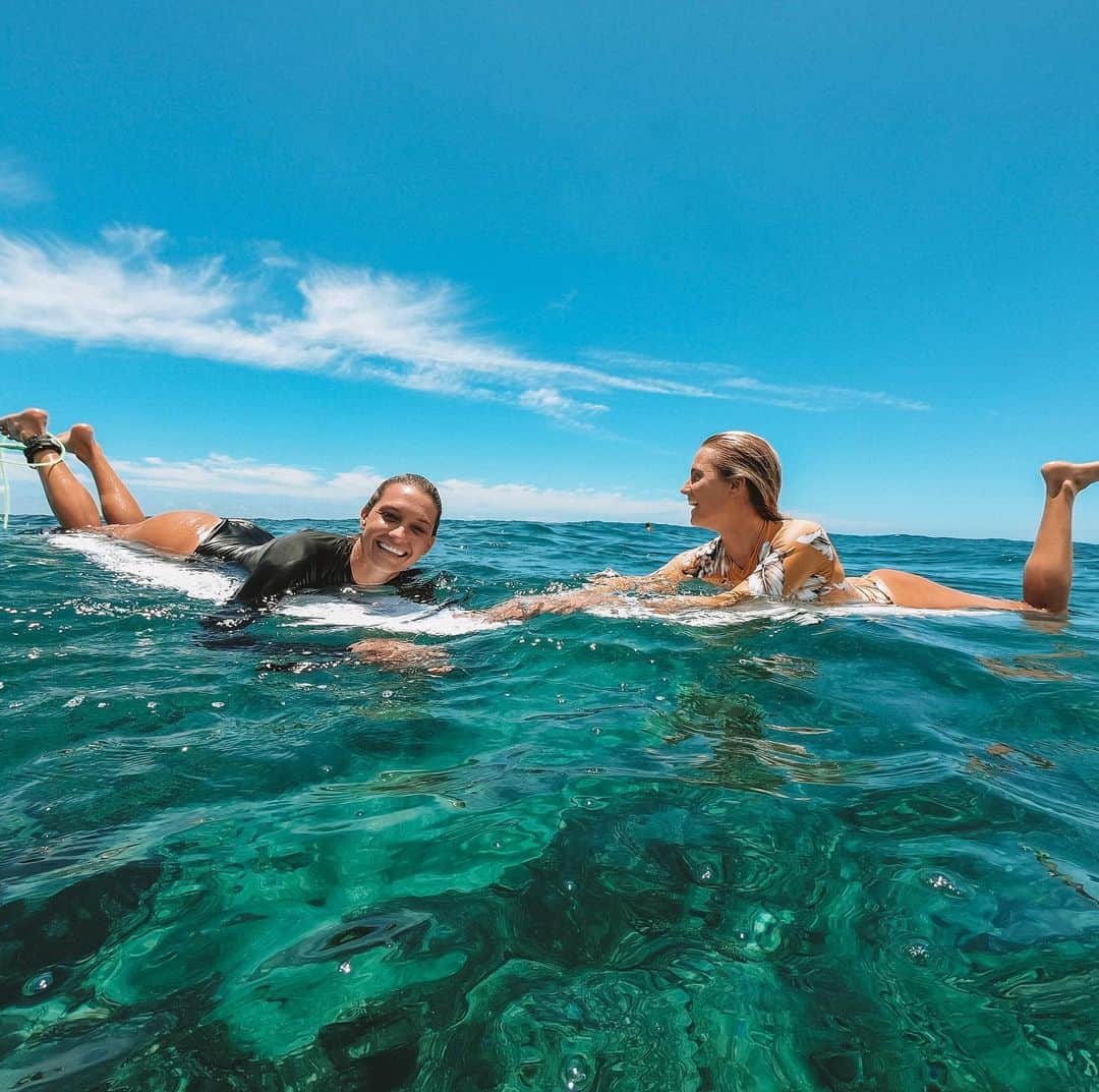 アラナ・ブランチャードのインスタグラム：「Happy birthday to this beautiful soul. I love you so much and hope your having the best day. Miss you and can’t wait to have more adventures with you❤️ @camillebrady」