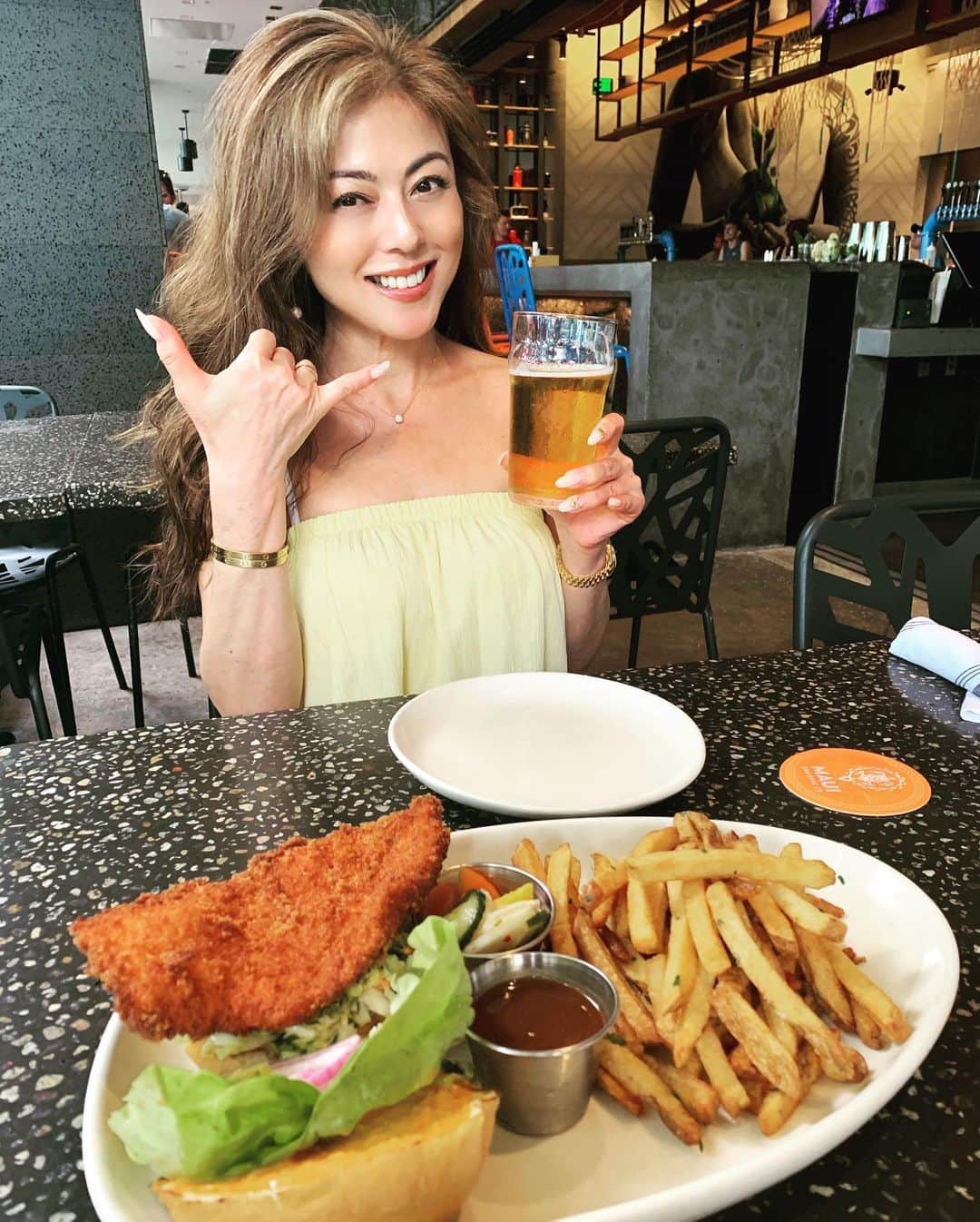 のインスタグラム：「#Maui brewing co」