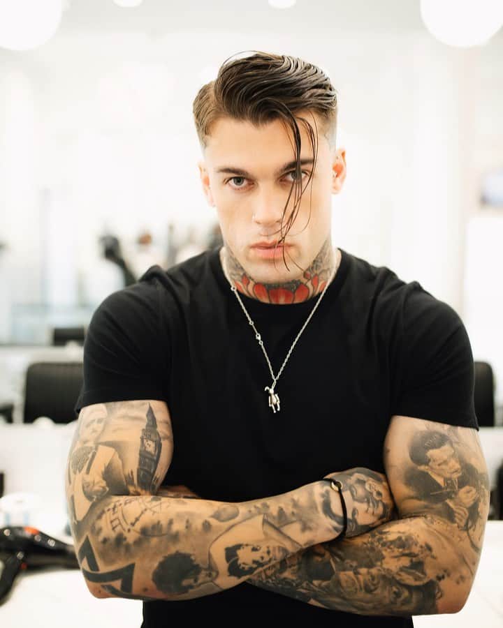 ステファン・ジェームスのインスタグラム：「@elijah | tattoo & barbershop」