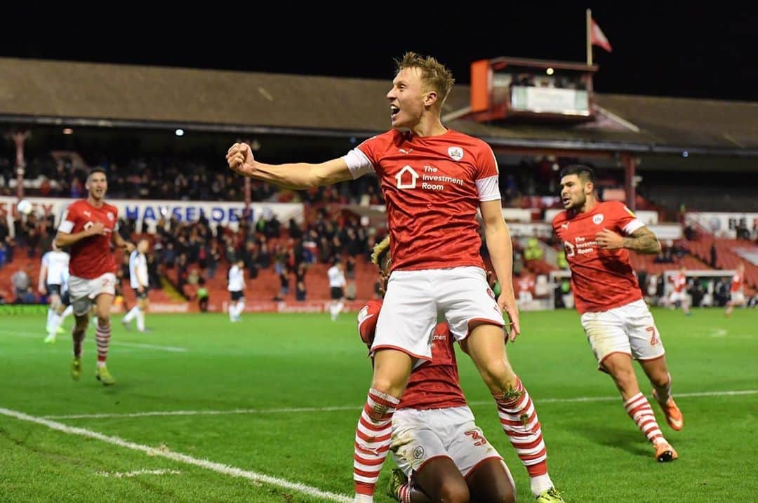 コーリー・ウッドローのインスタグラム：「Great point tonight in the 94th minute!!! @conorchaplin19 I’m sorry mate stole it on the line...😂🤣」