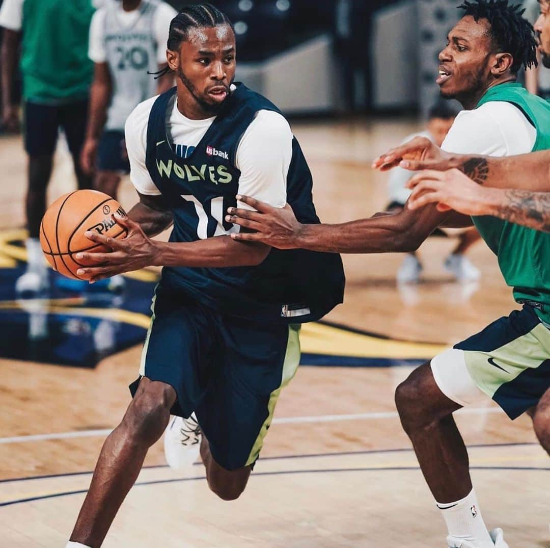 アンドリュー・ウィギンスさんのインスタグラム写真 - (アンドリュー・ウィギンスInstagram)「Almost That Time 🐺」10月3日 6時56分 - 22wiggins