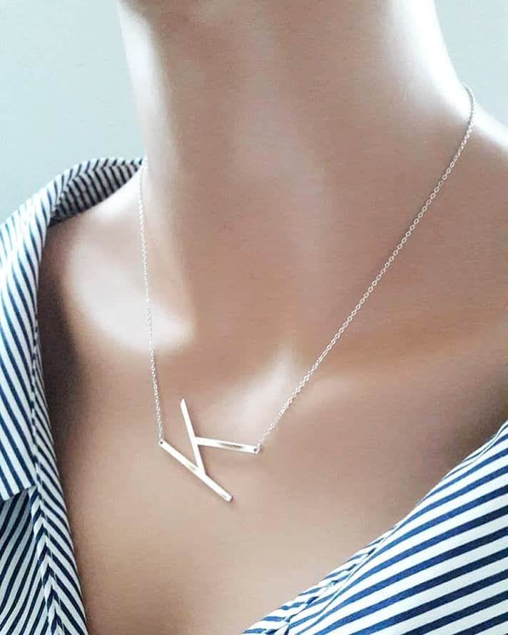 のインスタグラム：「Large initial necklace 😊」