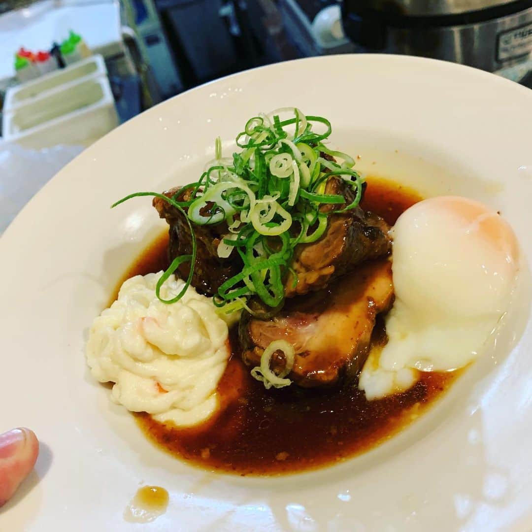 のインスタグラム：「#角煮 #働いて笑おう  #いいねしないでください #魚壱商店#居酒屋 #和歌山 #阿倍野  #followme #マグロ #鮮魚 #海鮮 #天王寺 #新鮮 #ハルカス #駅近 #日本酒 #地酒 #ビール #みかん 飲み#個室 #団体 #貸切 #接待 #合コン #コース #放題 #安い」