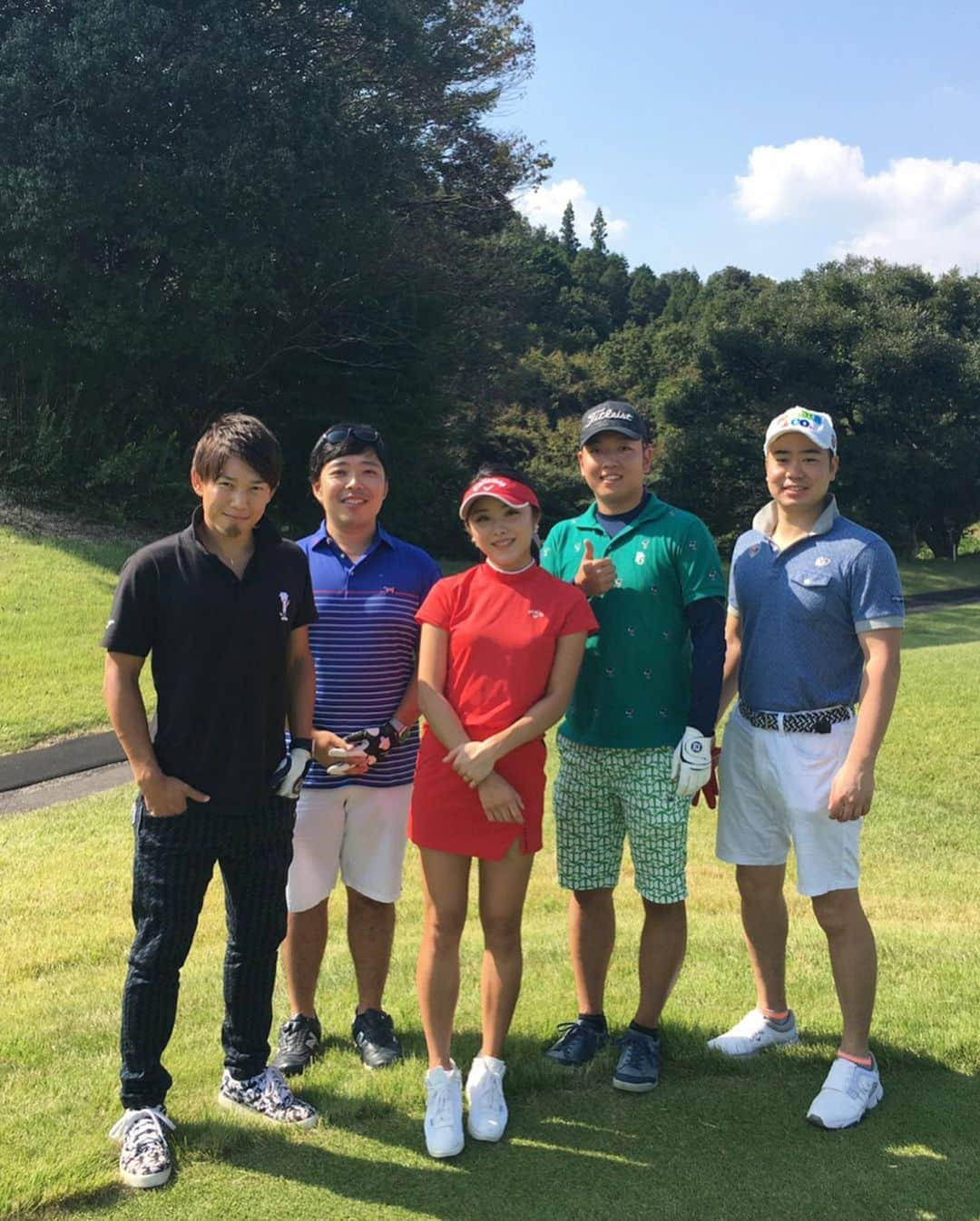 野田すみれさんのインスタグラム写真 - (野田すみれInstagram)「すみれコンペ❤️ 参加してくれた方達😊⛳️ 盛り上がりました😘 載せたい写真がいーっぱい😊 皆さん本当にありがとうございました❣️ 感謝です🥺 楽しかったな❣️ . . . . . . ☆★☆★☆★☆★☆★☆★☆★☆★☆★☆★☆★☆★☆★ 【クリスマスチャリティーコンペ】 12月21日クリスマスチャリティーコンペ🎄♡ 募集開始しました😊❣️ . . 【すみれwithラウンド】 10月、11月、12月も募集開始しました❣️ よろしくお願いします🥺 .. 【YouTube】 Youtubeも始めました❤️チャンネル登録してね♡ https://youtu.be/0pBLyKkQQlI .. 【Twitter】 ラジオ番組公式ツイッターオープン♡  私がパーソナリティーを務めるラジオ番組 (ミルキースマイルSUMIRE-IRO)の 公式ツイッターがオープンしました😊 質問やリクエスト、応援メッセージは 公式ツイッターから募集しています😊 みんなフォローしてください♡ 公式ツイッターアカウントはこちら💁‍♀️ URL:https://twitter.com/sumireiro_834/ twitterID:@sumireiro_834❤️ .. 【WEBサイト】 詳しい情報は公式サイトをチェックしてね🌟 公式サイト「SUMIRE-IRO」 URL:https://sumire-iro.com リンクはプロフィール欄に設置してますよ🌟 .. #SUMIREIRO #sumirepremiumfamily  #クリスマスチャリティーコンペ #すみれwithラウンド ☆★☆★☆★☆★☆★☆★☆★☆★☆★☆★☆★☆★☆★」10月3日 9時44分 - sumire0208