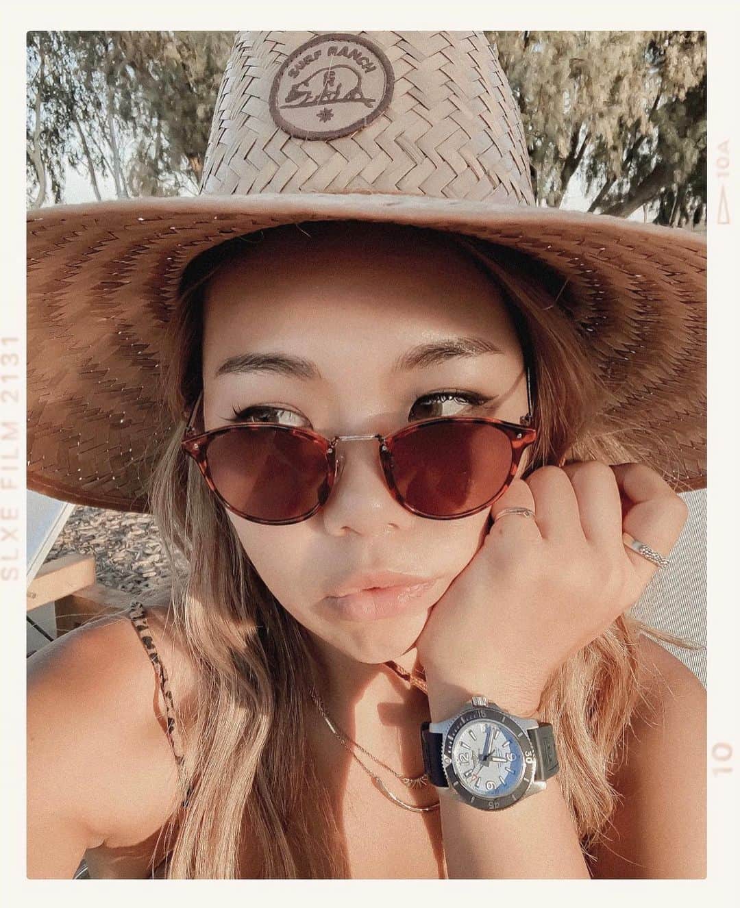 Manamiのインスタグラム：「いきなりドアップ失礼します🙇🏽‍♀️💦 @fuji_cosmetic_ink やっでもらった マイクロブレーディング綺麗すぎて感動した🥺✨ 2枚目のbefore→After凄くない😍⁉️ 凄すぎて何回も見ちゃう🥺 そろそろ2週間だけどもちろん今も綺麗だよ❤️ お化粧の時眉毛描く必要なくなったし スッピンでも眉毛あるし、本当最高🙌🏼 ㅤ 日本でやると10万以上するらしいんだけど、 @fuji_cosmetic_ink だと$330(約¥35,000)なので LA行く時にやるの超オススメ😍 LA行くときは絶対毎回やるー💗 ㅤ 初めてなので持ちとかはまだ分からないので またストーリーとかします👌🏽 詳細や質問は @fuji_cosmetic_ink にDMしてみてね💕」